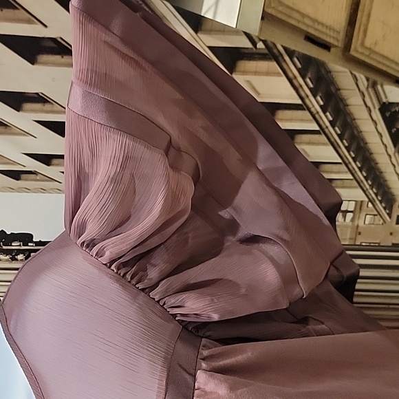 EXPRESS EUC Women's Top Size Medium - Picture 3 of 7